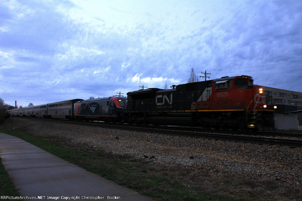 CN 8825